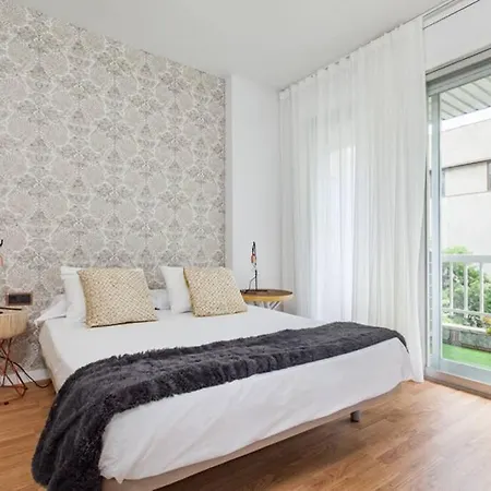 Art House Renoir Plaza Universitat Sant Antoni Barcelona