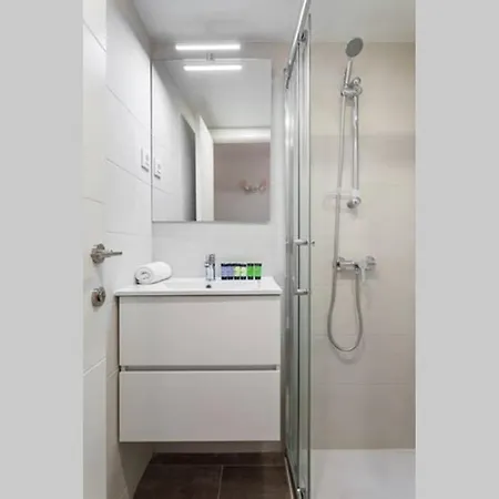 Apartman Art House Renoir Plaza Universitat Sant Antoni Barcelona