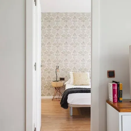 Art House Renoir Plaza Universitat Sant Antoni Apartman *