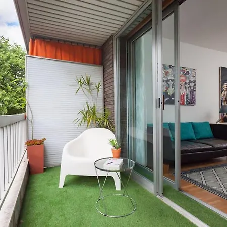 Art House Renoir Plaza Universitat Sant Antoni Apartman